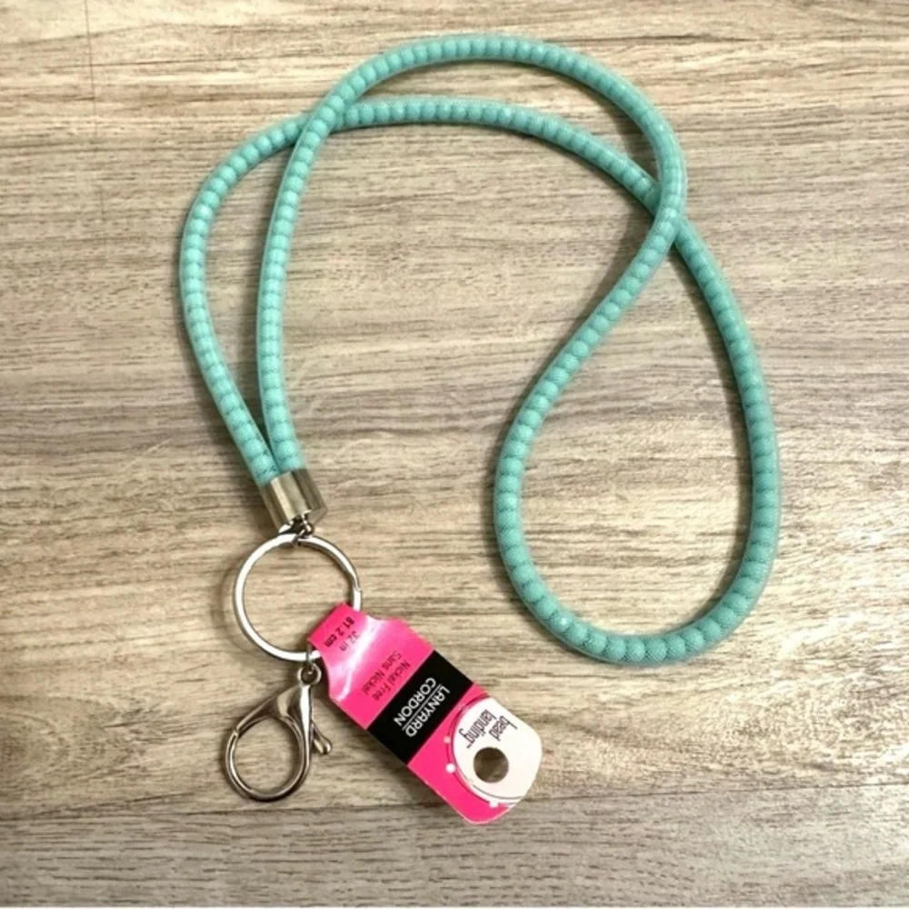 NWT Bead Landing Key Key Card Cruise Lanyard 32”